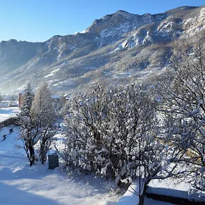 La Maison Abeil LʼArgentière-la-Bessée