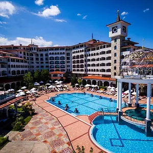 Helena Sands Курортный комплекс